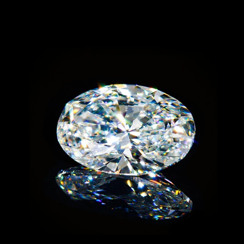IGI Certified Oval Cut Lab Grown Diamond | Customizable in 18K Gold or Platinum